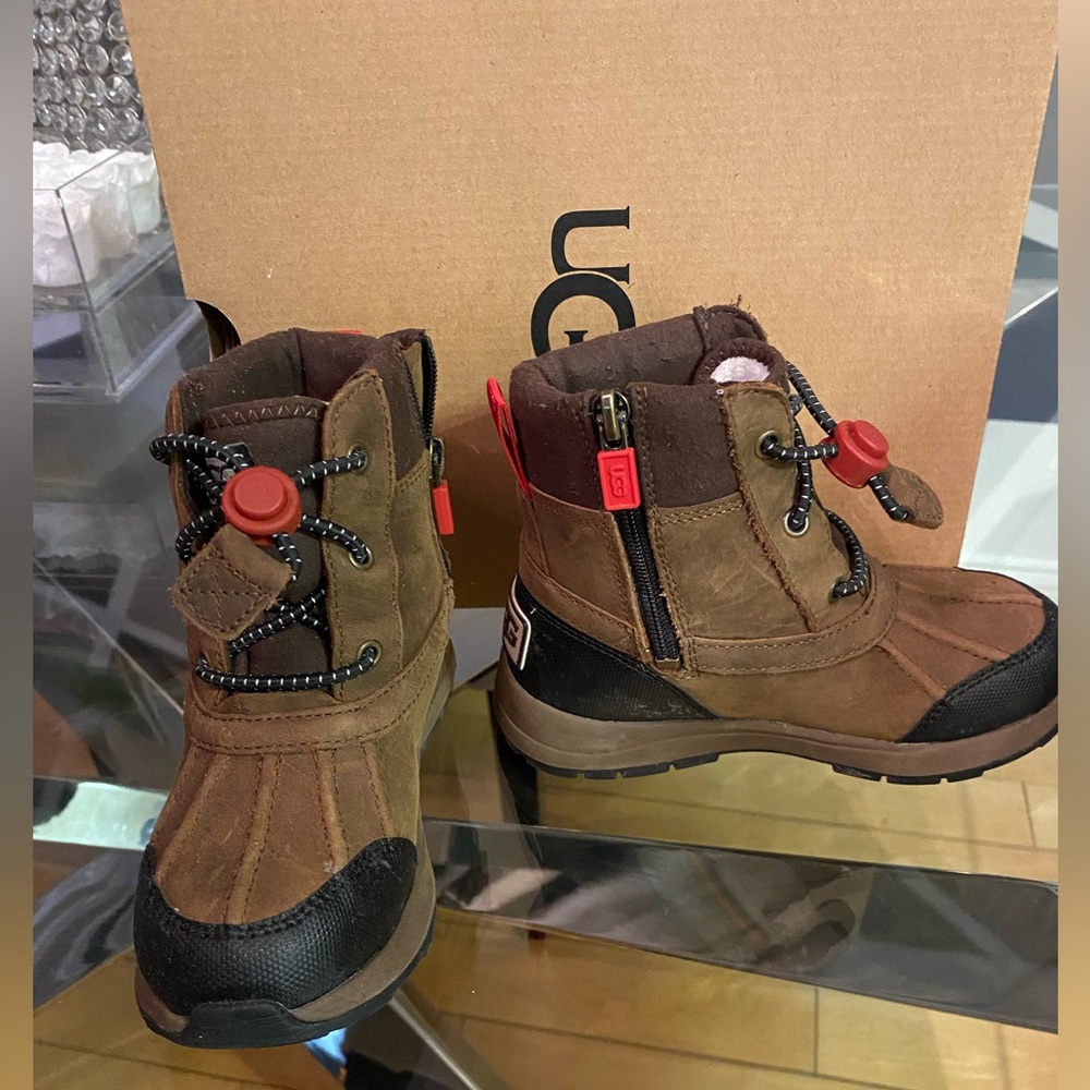 Stylish Kid Ugg boots